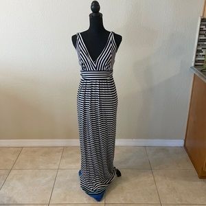 Max Studio Maxi dress